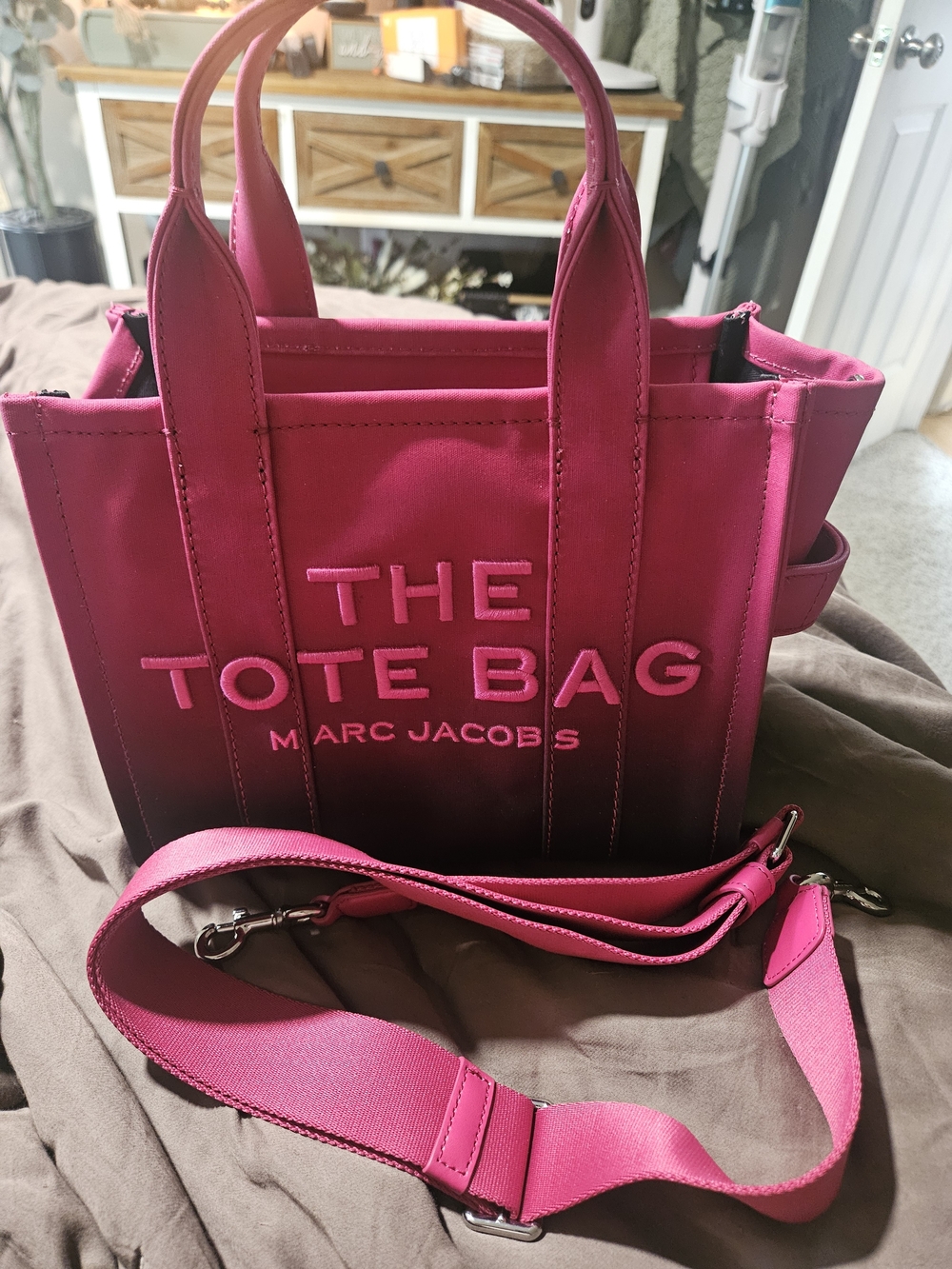 Marc Jacobs The Tote Bag - Fuchsia Pink/Black